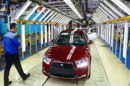 معاون ایران خودرو: به زودی 3 هزار خودروی دنا پلاس اتوماتیک تحویل خریداران می شود 