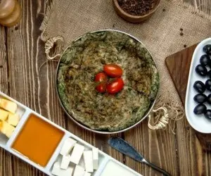 طرز تهیه کوکو سبزی با باگت بدون روغن + ویدیو 