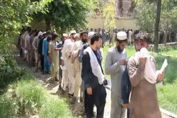 
دست‌کم ۱۱ کشته به دلیل ازدحام برای گرفتن ویزای پاکستان در شرق افغانستان 
