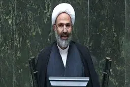 پژمانفر: بسیاری از مواد دارویی در گمرکات در حال فاسد شدن هستند