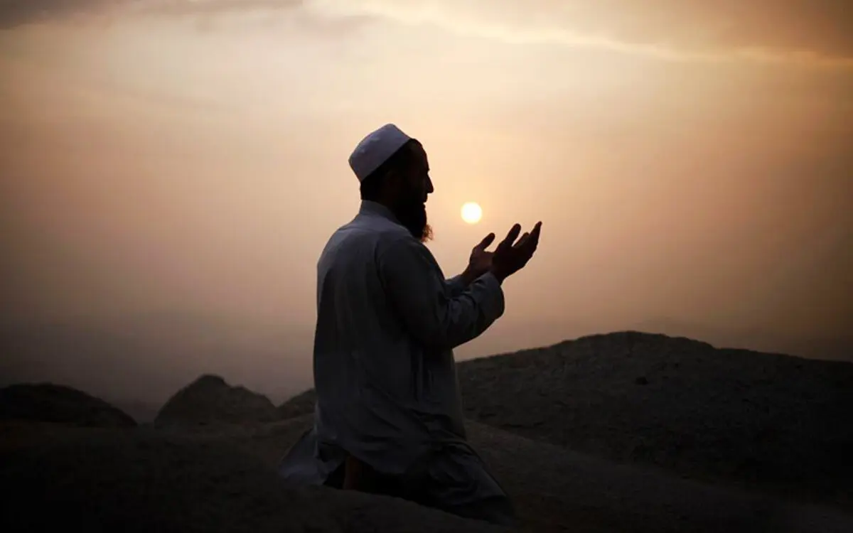 نماز اول ماه شعبان چگونه است؟