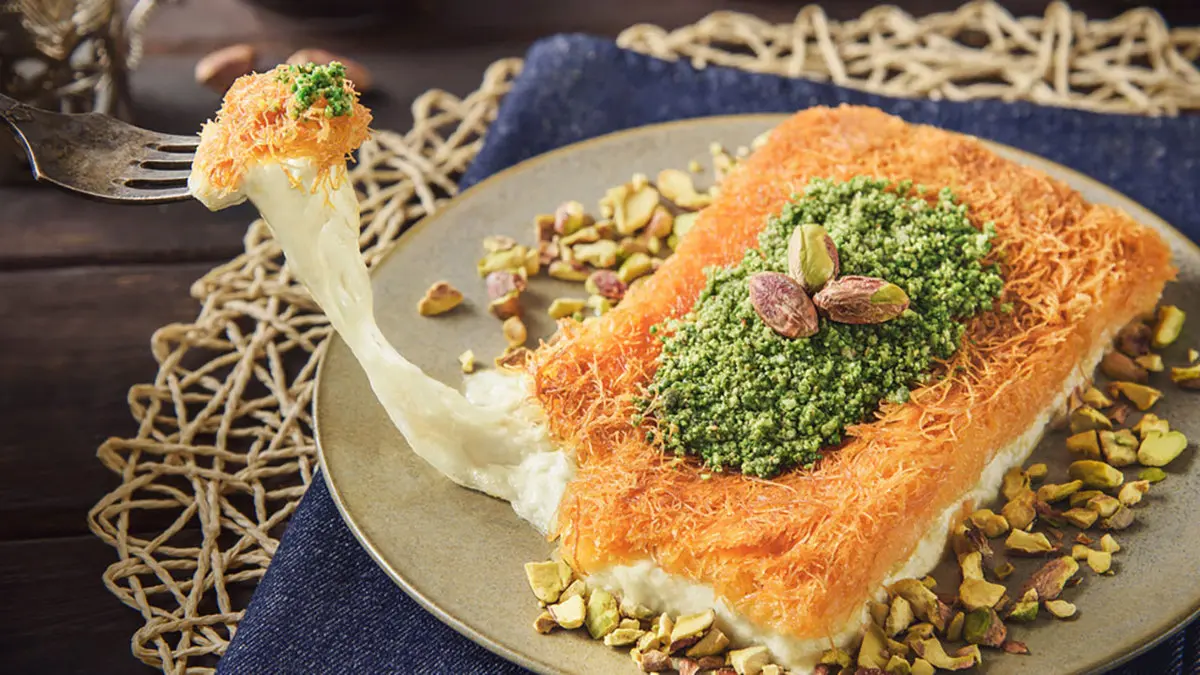 کنوفه یا کنافه چیه که همه میگن خوشمزه ست؟ | طرز تهیه دسر کنافه +ویدئو