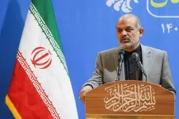 
وزیر کشور: نباید اجازه دهیم دشمن از کمبود آب در جهت اهداف خود استفاده کند | دولت جز عدالت و رعایت عدالت توزیعی برنامه دیگری ندارد 