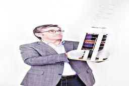  کارآفرینی در تکنولوژی ماهواره