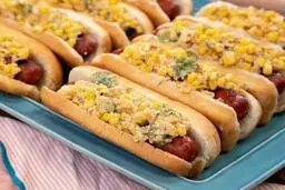نون سیر با طعم جادویی سیر و جعفری! | طرز تهیه هات داگ با نان سیر +ویدئو