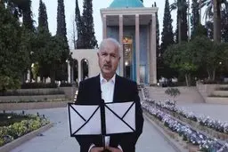 سخن سعدی دعوت همگان به خدمت به خلق است