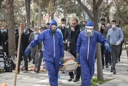 سوگواری غریبانه خانواده های جانباختگان کرونا