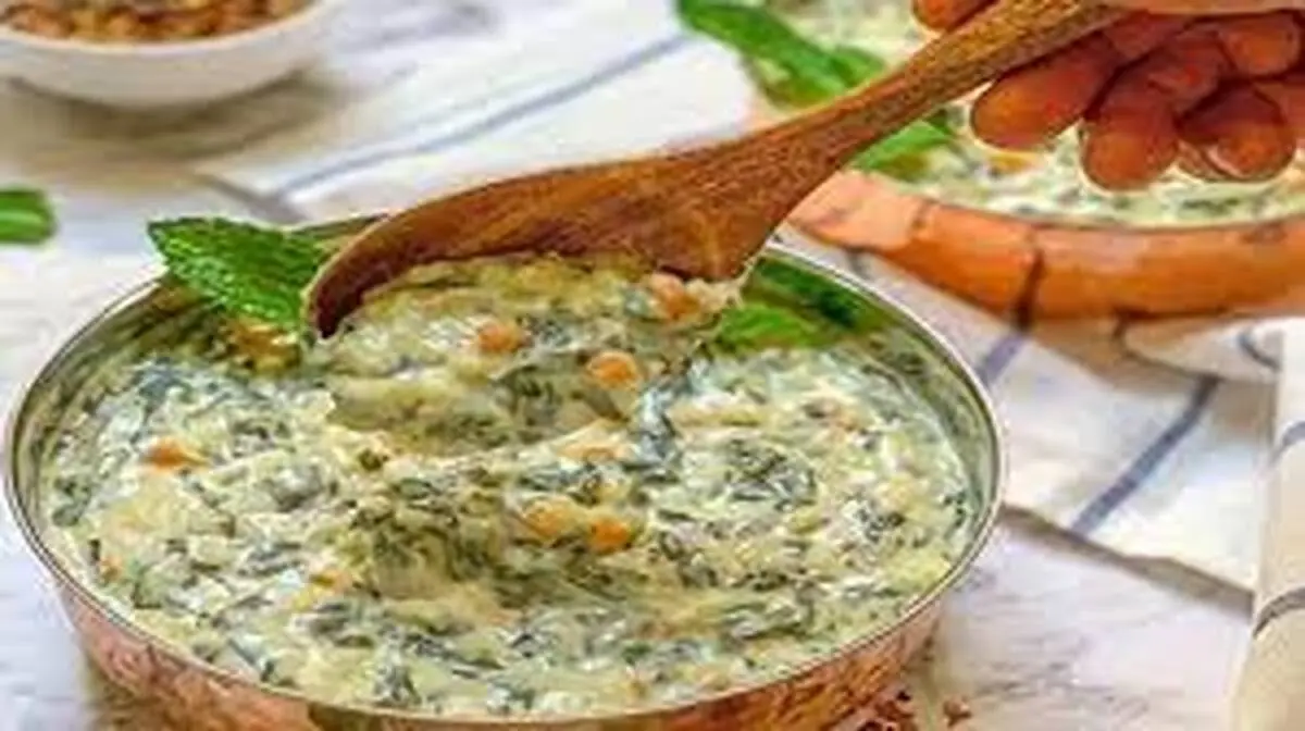 “آش اسفناج”، وعده ای لذیذ برای عصرهای پاییزی