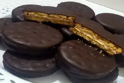 طرز تهیه شیرین عسل نوستالژی | برا عصرانه بچه ها شیرین عسل خانگی درست کن