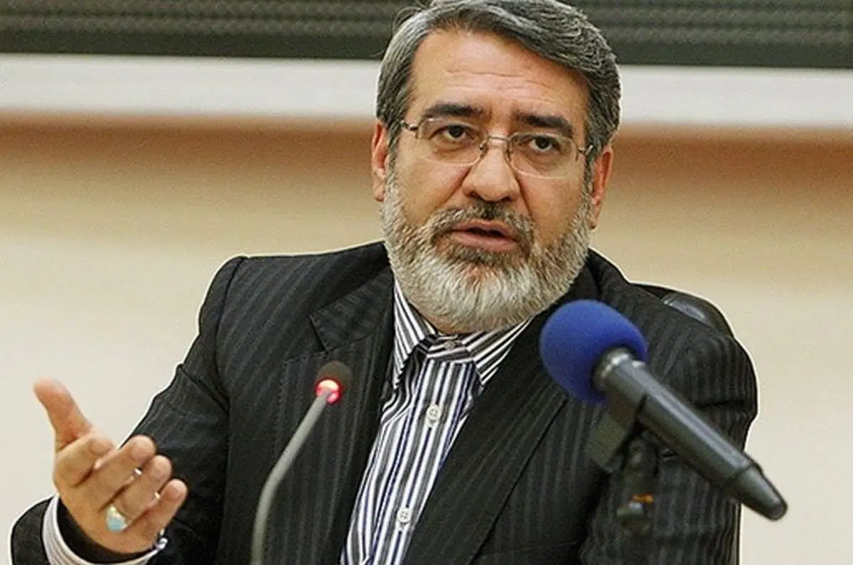 
پاسخ رحمانی فضلی به یک نماینده: وزارت کشور در حوادث آبان ۹۸ قصوری نداشته

