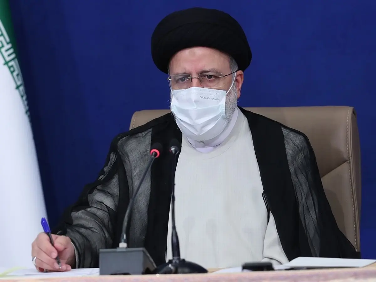 رئیسی در ستاد ملی کرونا: با سواستفاده کنندگان از موضوع واکسن، قاطعانه برخورد شود