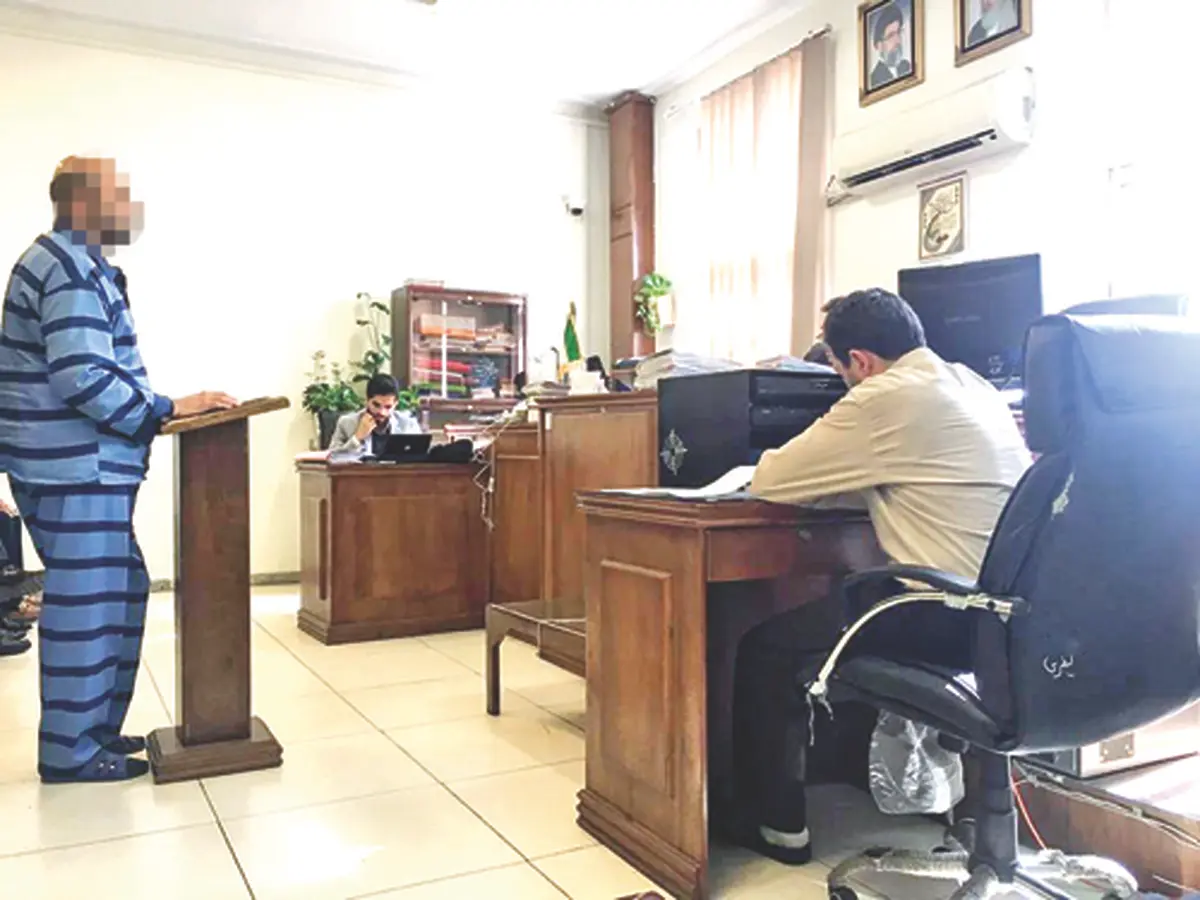بخشش به شرط زندگی بدون خلاف 
