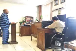بخشش به شرط زندگی بدون خلاف 