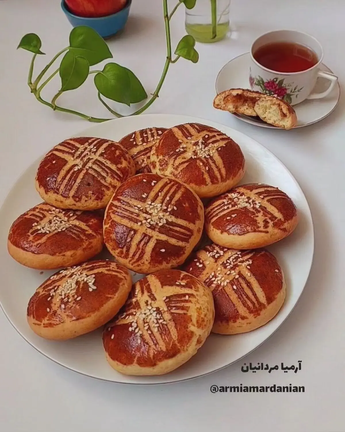 این کلوچه رو بپزی همه میگن چه کدبانویی توی خونه بوده خبر نداشتیم! | طرز تهیه کلوچه سیب +ویدئو