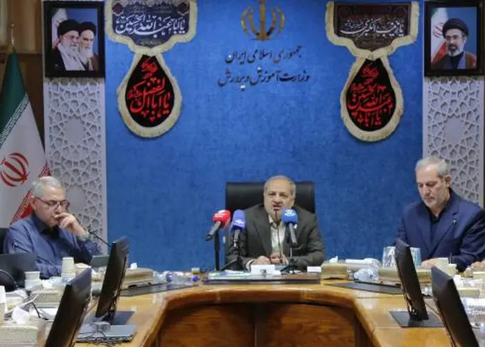 زمان امتحانات نهایی تغییر نمی‌کند | تبدیل انجمن اولیا و مربیان به سازمان مربیان