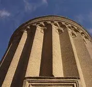  برج طغرل: نماد شکوه معماری ایرانی در دوران سلجوقیان در ۱۰۰۰ سال پیش | برجی که زمان را با معماری خاص خودش نشان می‌داد +ویدئو