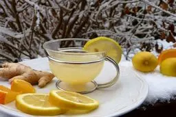 این ۵ نوشیدنی ساده چربی های شکم را مثل کوره می سوزاند!
