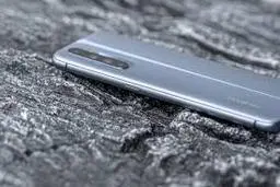 پیش‌بینی کاهش فروش ۱۳/۶ درصدی را برای کل سال جاری در بازار کامپیوتر شخصی، گوشی و تبلت