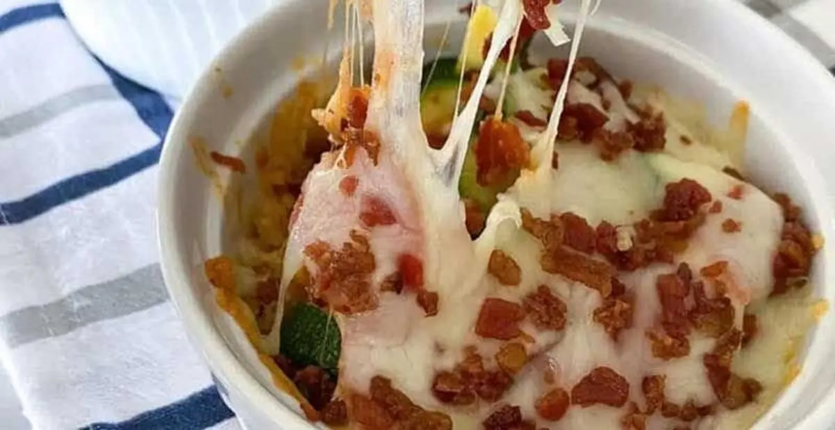 طرز تهیه پیتزا کاسه ای | غذا سریع و خوشمزه