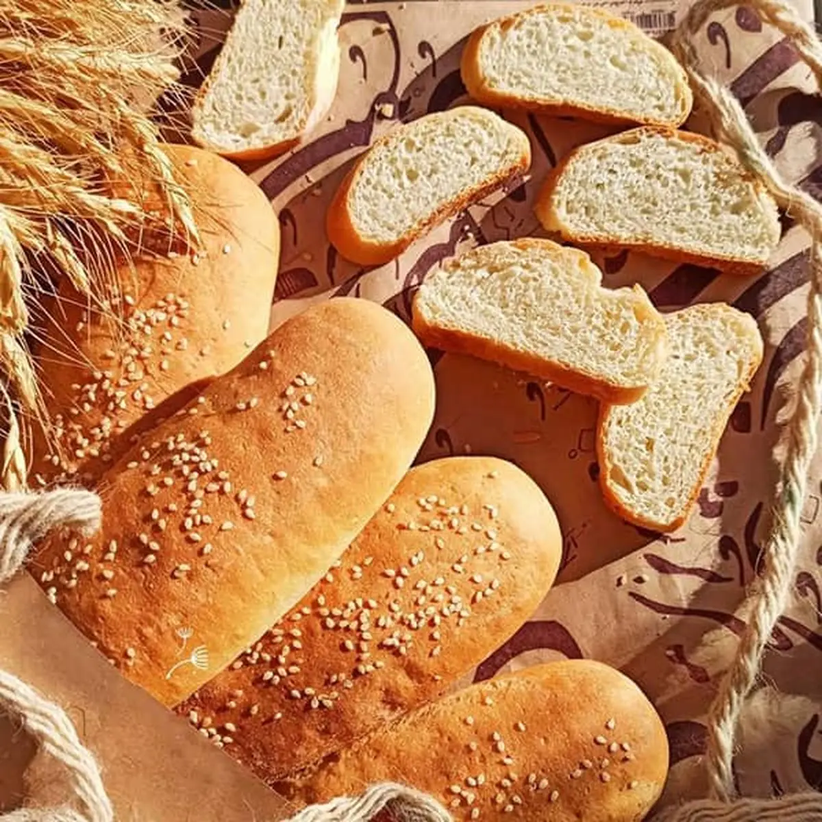 طرز تهیه نان باگت خانگی | با این دستور پخت از بیرون نان باگت نخرید+ ویدئو 