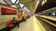 استقرار پلیس مترو در گیت‌های ورودی 