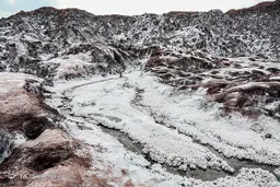 بزرگترین و زیباترین گنبد نمکی ایران