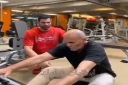 تمرینات بدنسازی جمشید هاشم‌پور در ۷۸ سالگی+ویدئو
‌‌‌‌‌‌‌‌‌‌‌‌‌‎‌‌‌‎‌‌‌‌‎‌‌‌‌‌‌‌‌‌‌‌‌