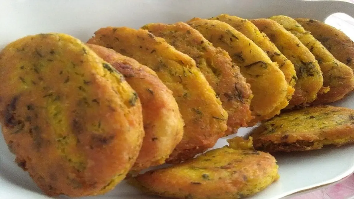 طرز تهیه پیتزا کوکویی سریع و خوشمزه + ویدیو 