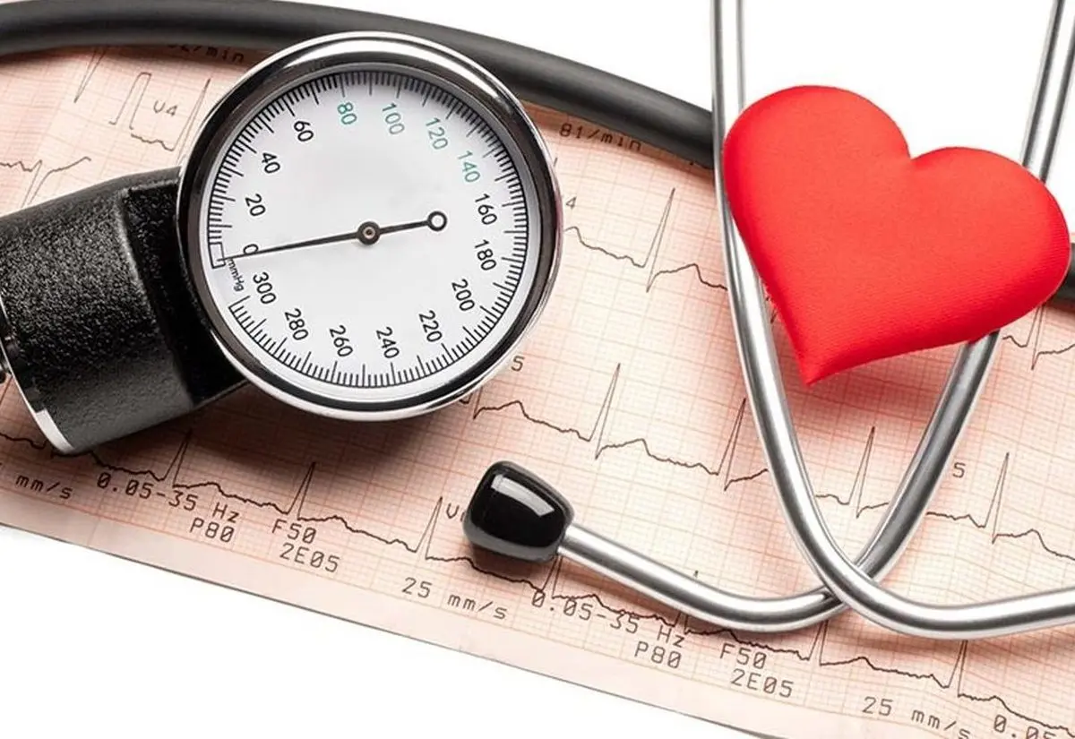نشانه های حمله قلبی به زنان  چیست ؟ | زنان چگونه دچار حمله قلبی شدند