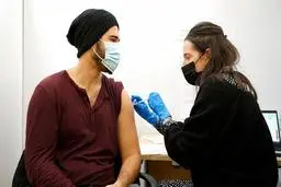 شرکت‌ بیون‌تک: کارایی ۳ دوز از واکسن فایزر در برابر سویه اومیکرون 