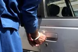 پلیس هشدار داد؛ کودکان را داخل خودرو تنها نگذارید