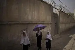 طالبان: شایعه است، دختران فردا به مدرسه نمی‌روند 
