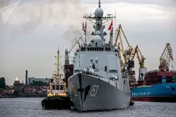 
انتقال میلیون‌ها بشکه نفت به ابرنفتکش‌ها به دنبال سقوط نفت