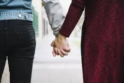 جملات عاشقانه ای که قلب همسرتان تسخیر می کند 