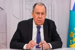 وزیر خارجه روسیه: مسکو در تماس دائم با ایران است | لاوروف: از میانجیگری عمان در مذاکرات ایران و آمریکا استقبال می‌کنیم؛ راه‌حل نظامی امنیت نمی‌آورد