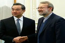 خودنمایی لاریجانی برای رسیدن به صندلی ریاست جمهوری| آیا لاریجانی بزرگترین شانس پیروزی در انتخابات است؟