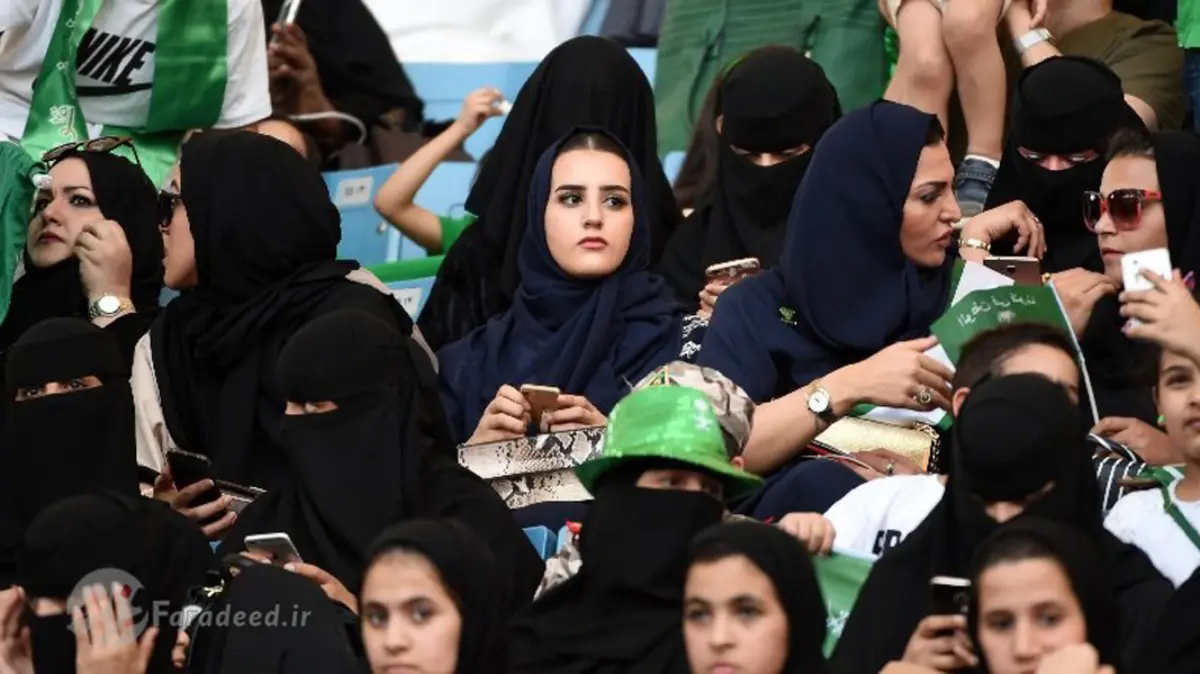 عربستان دوباره از ایران پیشی گرفت | زنان در همه ورزشگاه‌ها آزاد شد