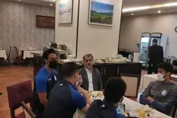 استقلالی ها بی خیال کرونا هستند+عکس| تصویری تاسف ‌برانگیز از مهربانی استقلالی ها با کرونا!