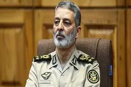 فرمانده ارتش: سپهبد قرنی با قدرت در مقابل تجزیه‌طلبان و افرادی که به دنبال انحلال ارتش بودندT ایستاد