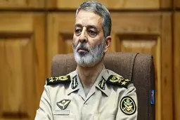 فرمانده ارتش: سپهبد قرنی با قدرت در مقابل تجزیه‌طلبان و افرادی که به دنبال انحلال ارتش بودندT ایستاد