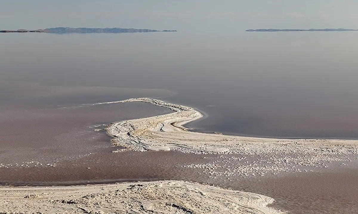 تراز دریاچه ارومیه ۶۸ سانتی‌متر کاهش یافت 
