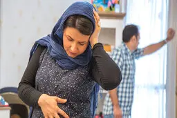 این دختر جوان از مرد ۵۳ ساله متاهل باردار شد | اتفاقی شوم که زندگی دختر جوان را سیاه کرد