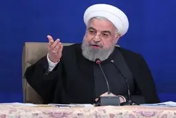 انتقاد تند روحانی از رفتار صداوسیما در مناظره ها در حضور علی عسگری: آقای صداوسیما که سوال طراحی کردید؛ چرا جنگ اقتصادی را کنار گذاشتید؟ 