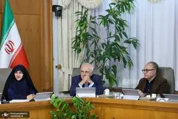 اولین حضور ظریف در جلسه دولت پس از بازگشتش