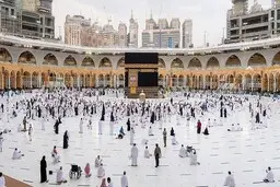عربستان شمار حجاج امسال را به یک میلیون نفر افزایش داد