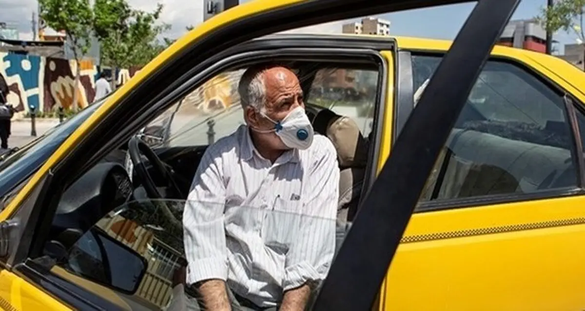 
 گشت ویژه پلیس برای تذکر به شهروندان بدون ماسک 
