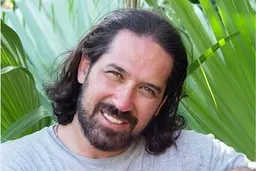 آقای بازیگر از همسر دومش رونمایی کرد | همسر دوم و جوان فرهاد جم