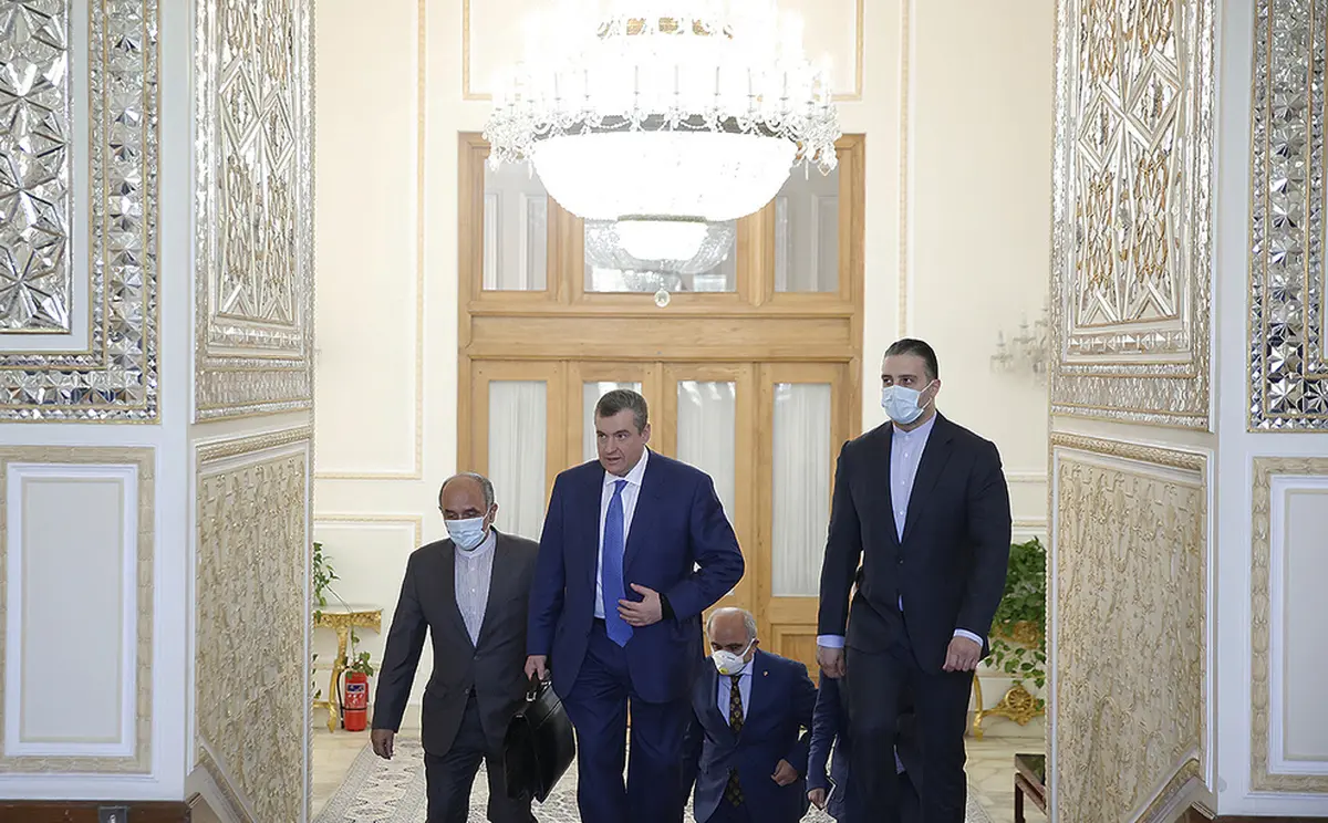 رئیس کمیته روابط خارجی دومای روسیه با ظریف دیدار کرد. (تصاویر) 