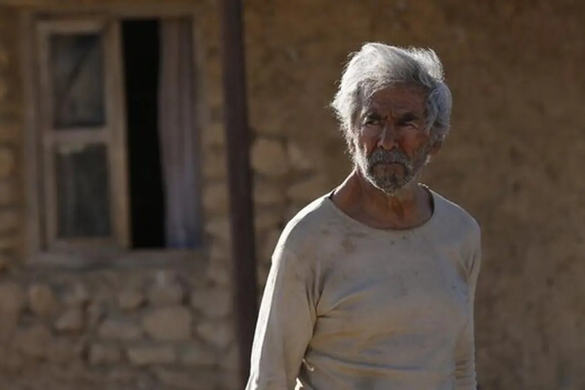 «خروج» پرقدرت سینمای ایران به سمت اکران آنلاین