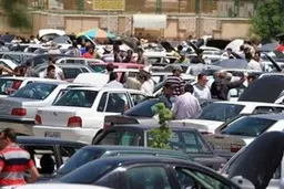 دلالان و سودجویان در افزایش قیمت خودرو نقش دارند